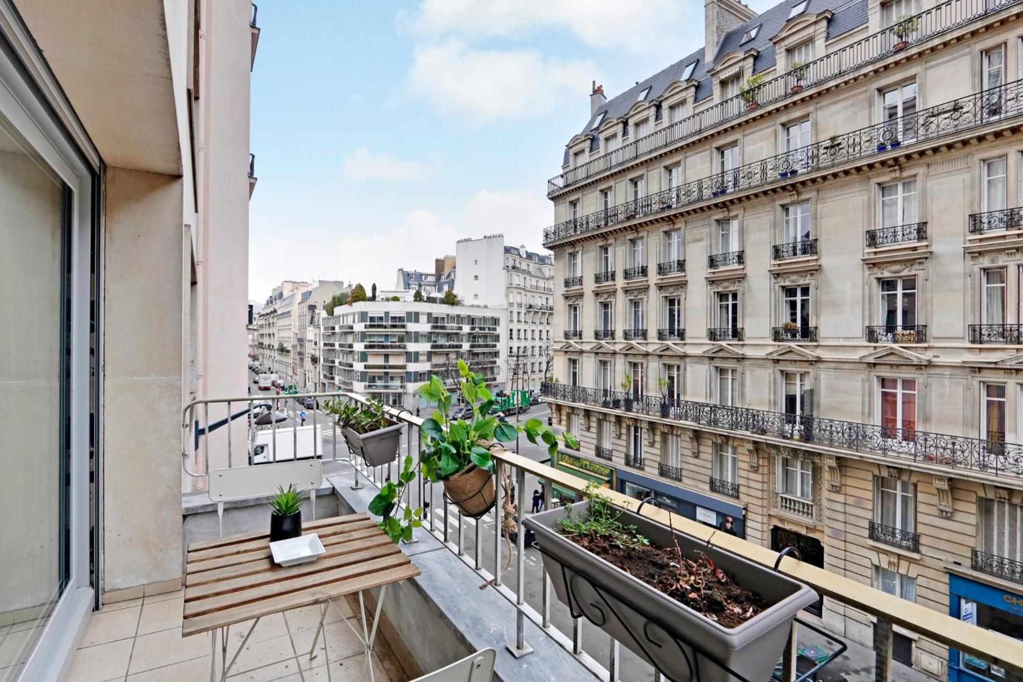 3 Pieces Contemporain Avec Balcon Ensoleille Appartamento *